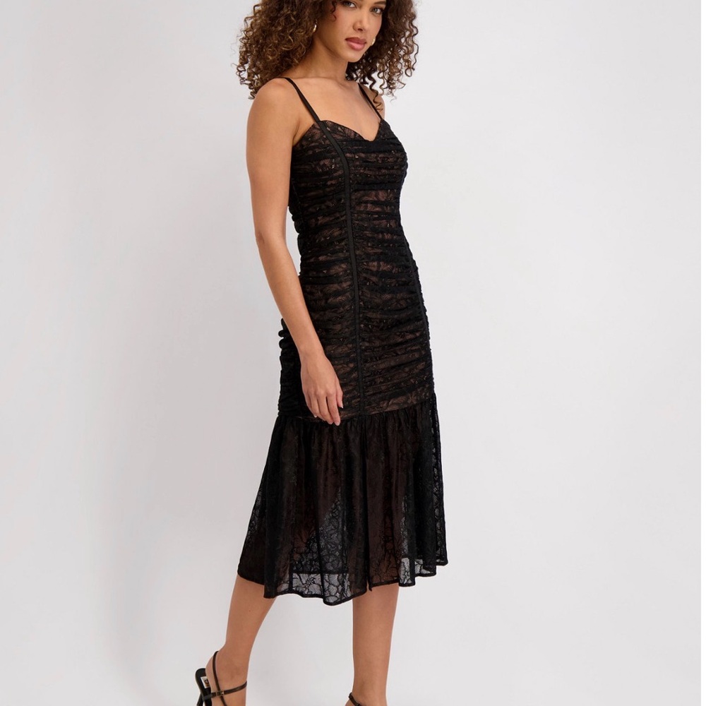Chic Black Lace Midi Dress